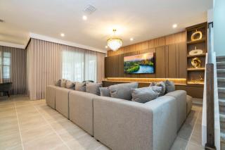 Brand New 6 Bedroom Single Family at Solara 78SA - 2