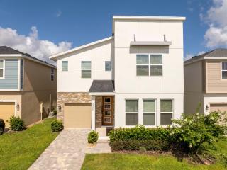 Brand New 6 Bedroom Single Family at Solara 78SA - 8