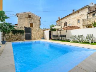 Holiday home in Porec with swimming pool - 9