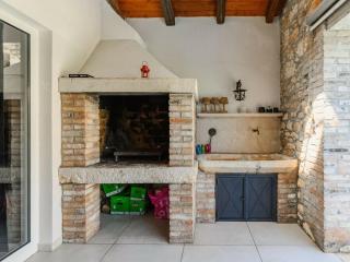 Villa in Porec with swimming pool - 4