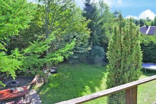 Lakeside holiday villa, private garden - 1