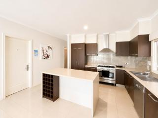 Glenlyon Rd - Comfortable Premium Accommodation - 7