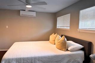 Houston World Cup Stay and Free Parking - 15 - 1