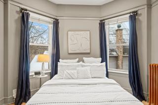 Elegant and Chic 2Bed 2Bath steps from the lake! - 5