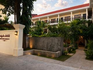 Indochine Serenity Boutique - 1
