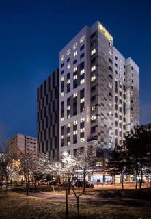Gold Coast Hotel Incheon - 1