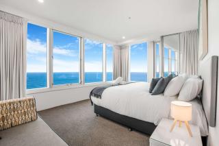 Sub-Penthouse Sky Home - Level 56 - Ocean & Skyline Views - Sleeps 12 - 3