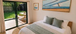 Raglan art house - 4