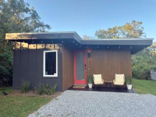 Red Door Retreat - 1 mile to DT Saint Augustine - 9