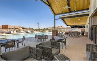 Modern Gilbert Stay Pet Friendly - 4