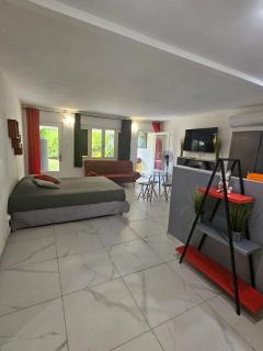 Studio charmant à Saint-François, 42 m² avec piscine partagée. - 7
