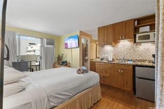 Steller ocean View! Center of Waikiki! - 8