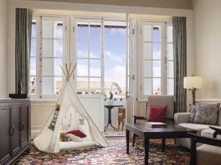 Raffles Hotel Le Royal - 1