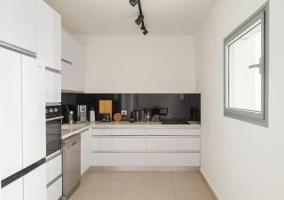 Fresh 3BR APT 32 Floor See View Tower l Mamad - 7