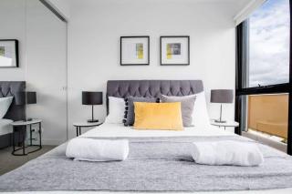 Elegant 2BR near Footscray Station Racecourse and Market - 1