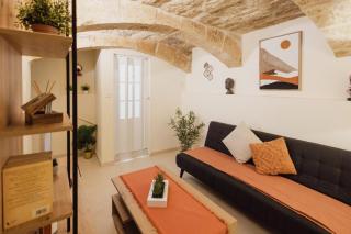 Stylish 1BR Townhouse near Valletta - 3