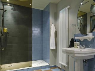 25hours Hotel Altes Hafenamt - 9
