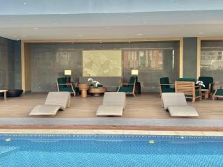 Hiraya Staycation Makati Cozy Studio in Lush Residence with Netflix - 1