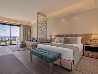 Rixos Premium Magawish Suites and Villas - 4