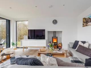 Hawthorn - 8