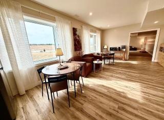 Barakah Manor Bed & Breakfast Stays & Events - 6