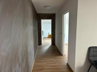 Antonia home 2 - 5