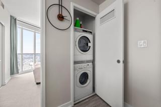 Modern 1 Bedroom Condo Iceboat Terrace Downtown Toronto - 1