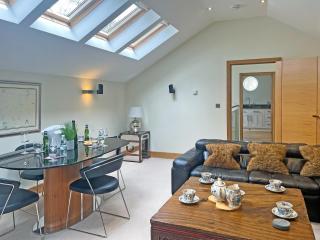 The Coach House - 9