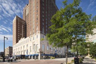 Hilton Milwaukee - 0