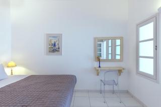 Villa - Sleeps 5 - Private Heated Pool-Parking - 5