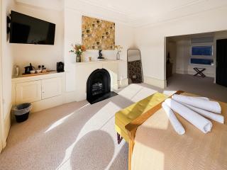 6 Porkington Terrace - 4