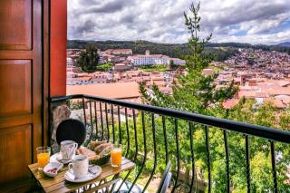Inti Qhawa with views of the Andes in Historic Center - 6