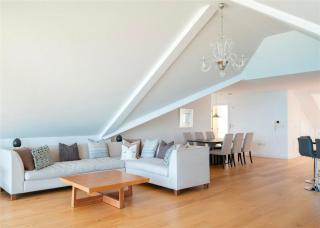 Stylish St Ives Escape by the Sea - 9