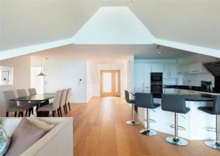 Stylish St Ives Escape by the Sea - 6