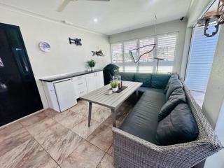 Bushland Beach Oasis - 8