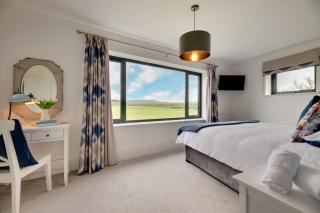 The Coach House - 3