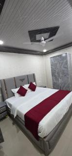 The Alpine Lakeview suite - 3