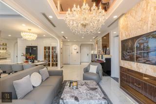 Urban Luxury at Vinhomes - 5