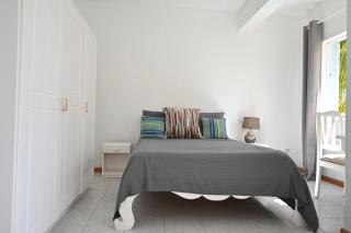 Tropical Duplex Pool 2-Min Walk to the Beach - 5
