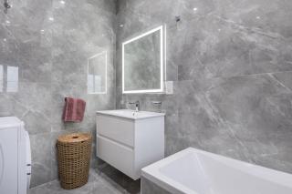 Exclusive 2 Bed Penthouse with pool - by Hostmt - 2