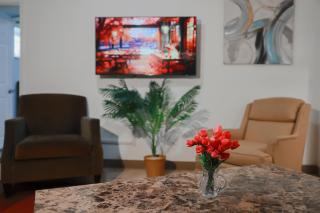 The Cove-Bed and Breakfast Style Unit with 3 bedrooms and Free Parking - 6