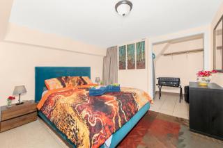 The Cove-Bed and Breakfast Style Unit with 3 bedrooms and Free Parking - 3