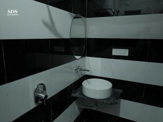 Hotel Chandra Hari Palace - 4