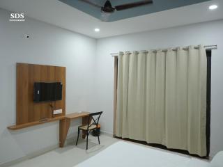 Hotel Chandra Hari Palace - 3