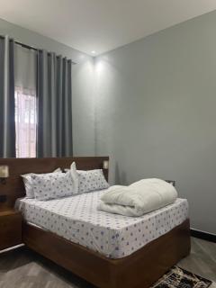 ES Apartments - 8