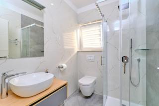 Nikolina - Luxury Studio apartment with private parking, near sea - 8
