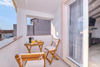 Nikolina - Luxury Studio apartment with private parking, near sea - 2