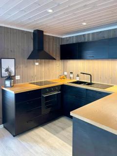 Moderne Hytte Med Spabad Nær Ålesund - 6