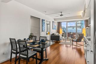 Adelaide East End Escape, 2BR, Balcony and Parking - 7