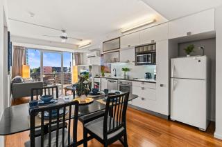 Adelaide East End Escape, 2BR, Balcony and Parking - 3